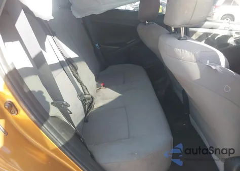 2010 Toyota Matrix from USA, damaged, VIN 2T1KU4EE0AC359784